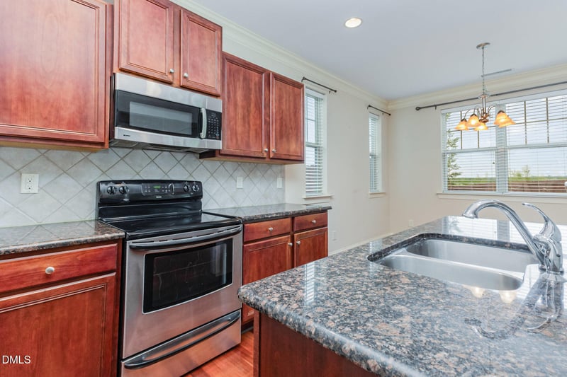 1027 Finley Point Pl, Knightdale, NC 27545