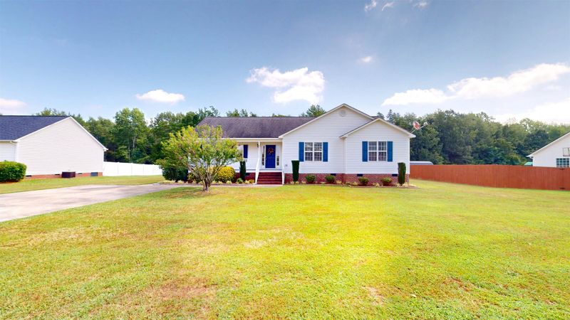 1027 Smith Rd, Smithfield, NC 27577
