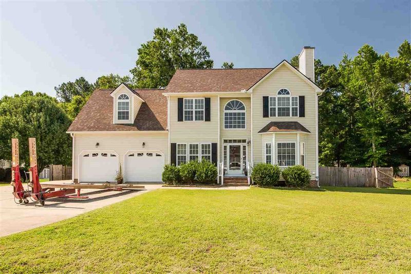 1028 Blue River Farm Dr, Raleigh, NC 27603