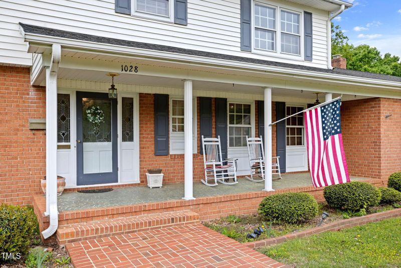 1028 Briarcliff Rd, Burlington, NC 27215
