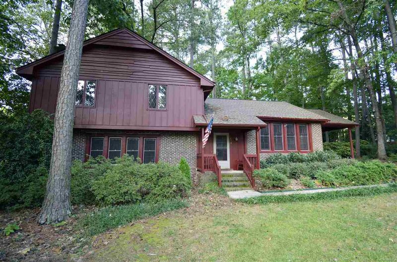 1028 Clare Ct, Cary, NC 27511