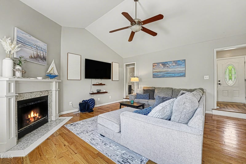 1028 Forest Glen Dr, Raleigh, NC 27603