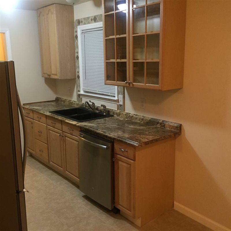 1028 Forest Glenn Dr, Raleigh, NC 27603