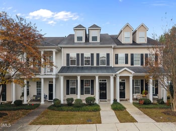 1028 Philpott Dr, Chapel Hill, NC 27517