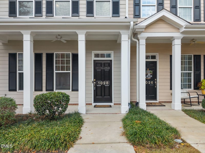 1028 Philpott Dr, Chapel Hill, NC 27517