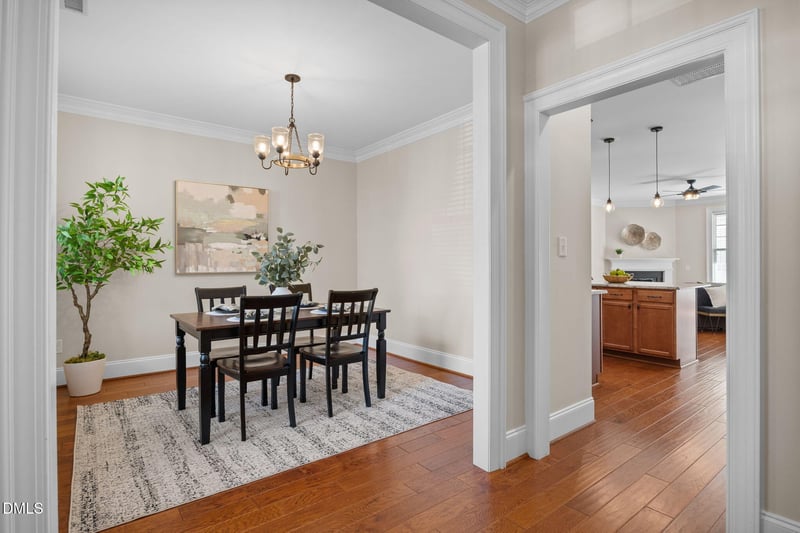 1028 Philpott Dr, Chapel Hill, NC 27517