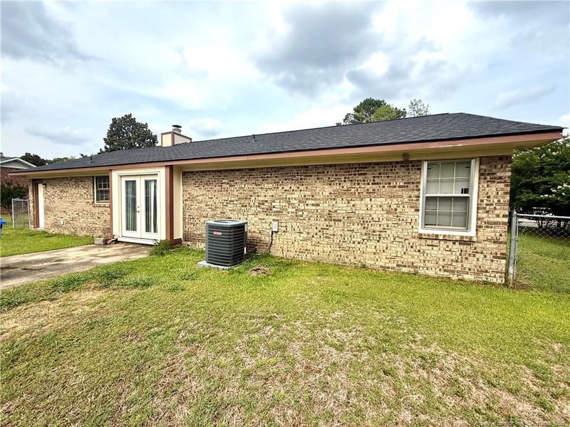 1028 Quailwood Dr, Fayetteville, NC 28314