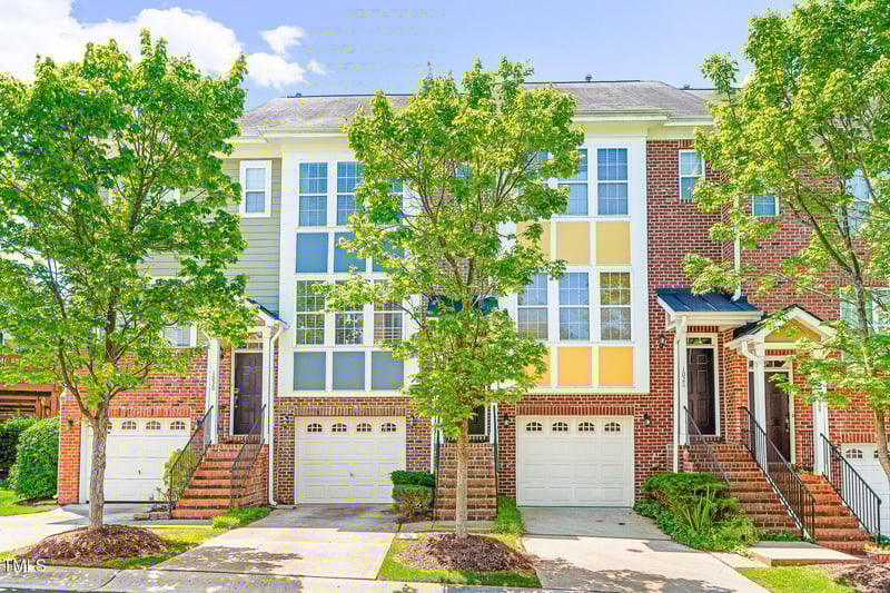 1028 Summerhouse Rd, Cary, NC 27519