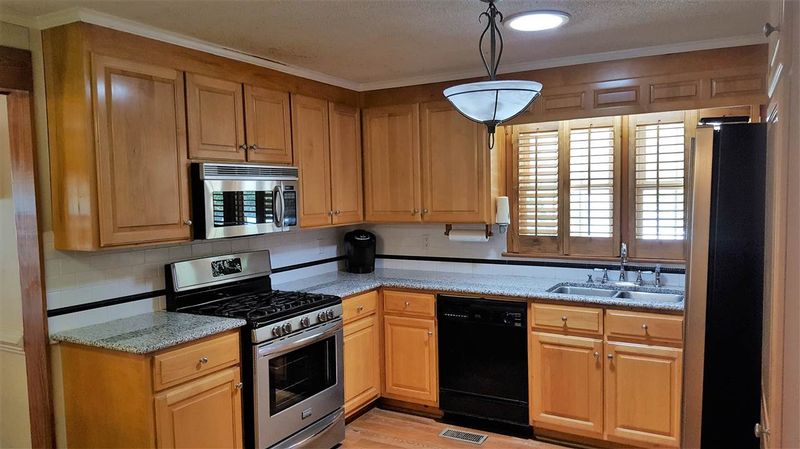 10280 S Walnut St, Middlesex, NC 27557