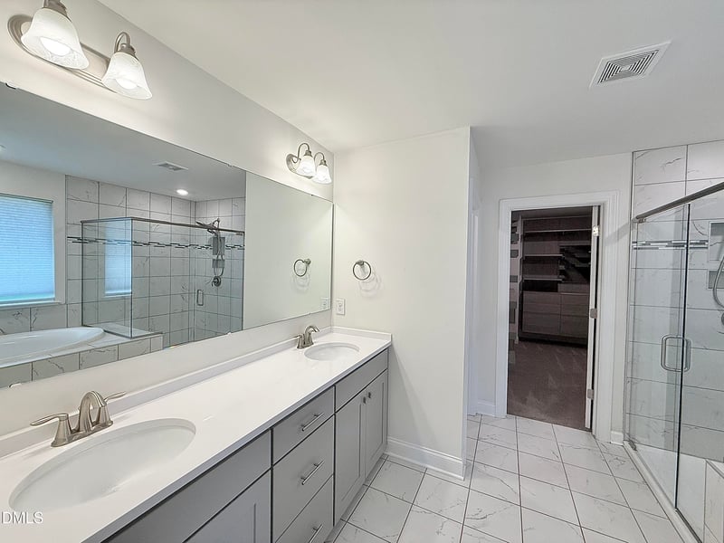 1029 Brockton Dr, Mebane, NC 27302