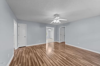 1029 Cove Cir, Clayton, NC 27520