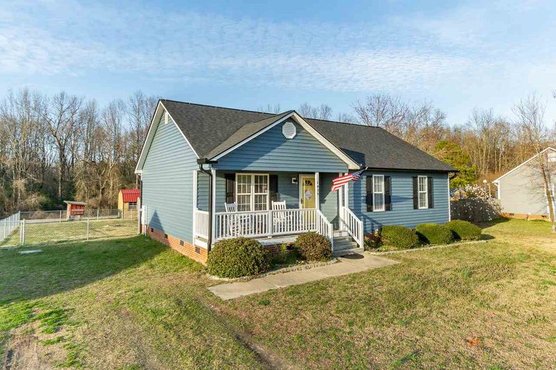 1029 Forest Glen Dr, Raleigh, NC 27603