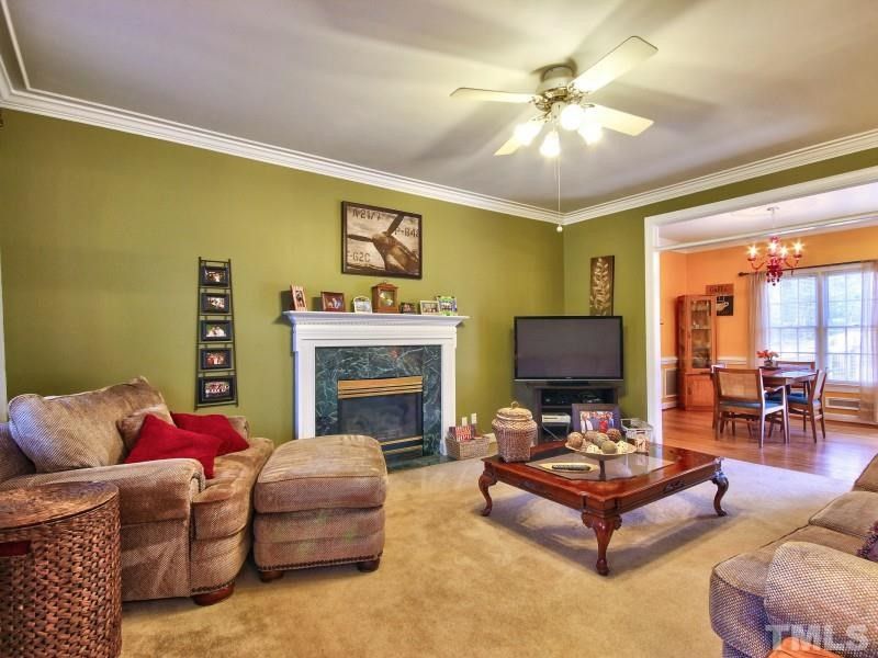 1029 Kingsway Dr, Apex, NC 27502
