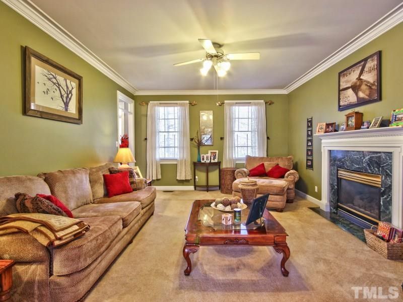 1029 Kingsway Dr, Apex, NC 27502