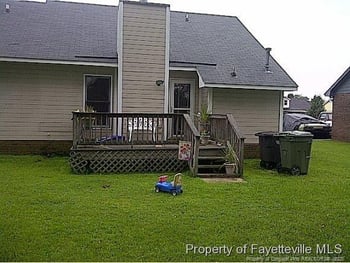 1029 Locks Creek Rd, Fayetteville, NC 28312