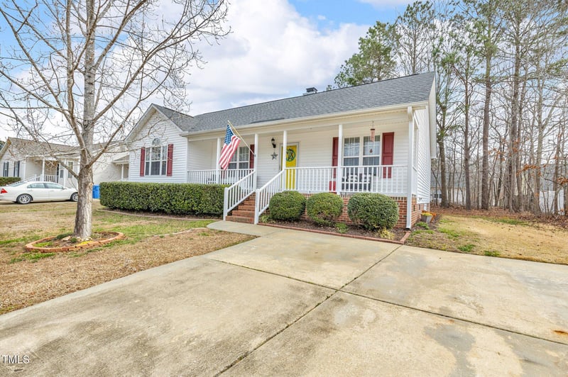 1029 Philwood Ct, Fuquay Varina, NC 27526