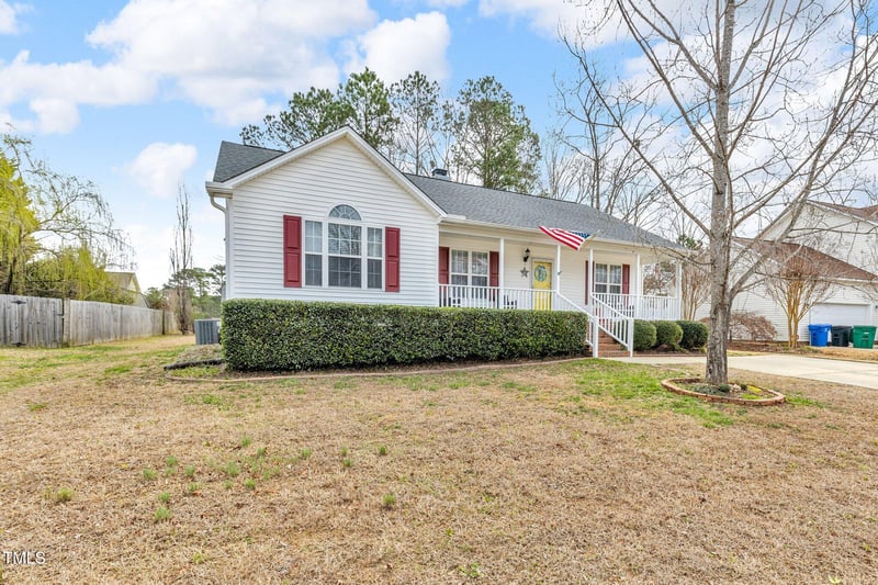 1029 Philwood Ct, Fuquay Varina, NC 27526