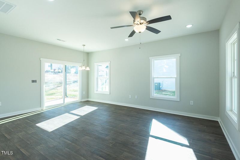 1029 Pinnix Loop, Burlington, NC 27217