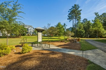 1029 Queensdale Dr, Cary, NC 27519