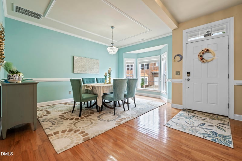 103 Alden Village Ct, Cary, NC 27519