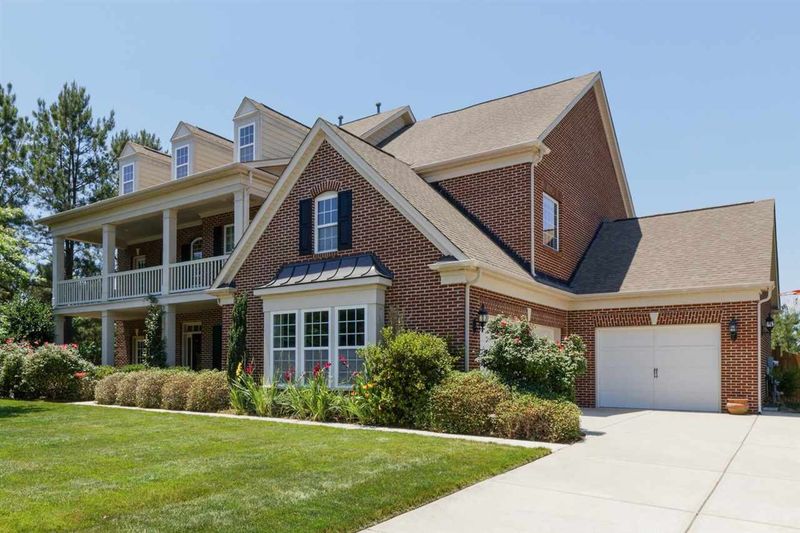 103 Alliance Cir, Cary, NC 27519