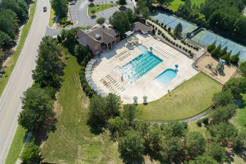 103 Alliance Cir, Cary, NC 27519