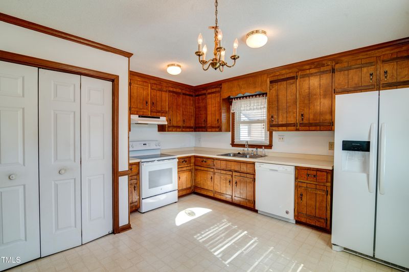 103 Allison Way, Cary, NC 27511