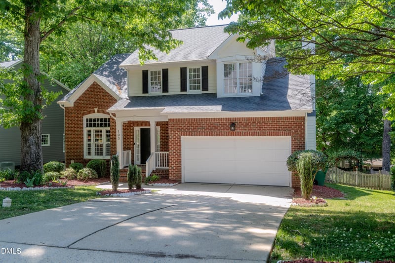 103 Ashley Glen Dr, Cary, NC 27513