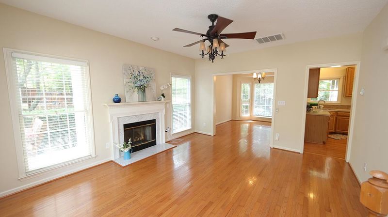 103 Ashtree Ct, Cary, NC 27519