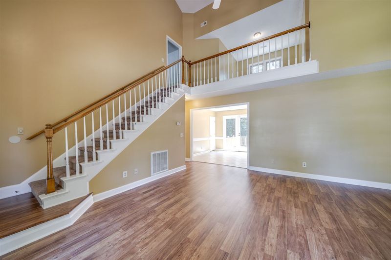 103 Autumn Ridge Dr, Knightdale, NC 27545