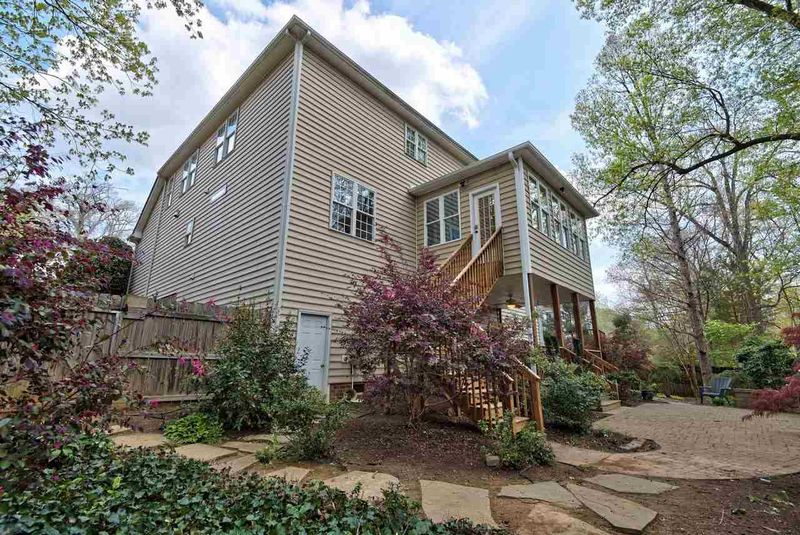 103 Black Tie Ln, Chapel Hill, NC 27514