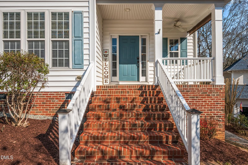103 Bowers Ln, Cary, NC 27519