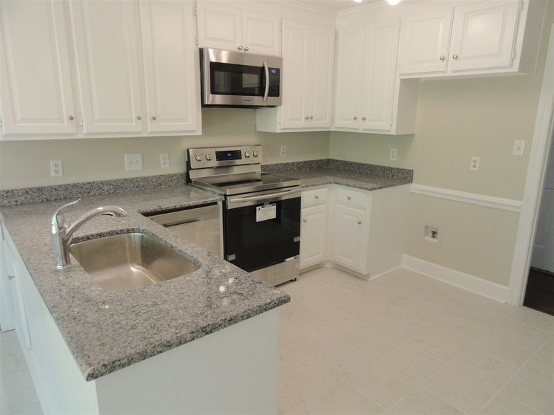 103 Braintree Ct, Cary, NC 27513