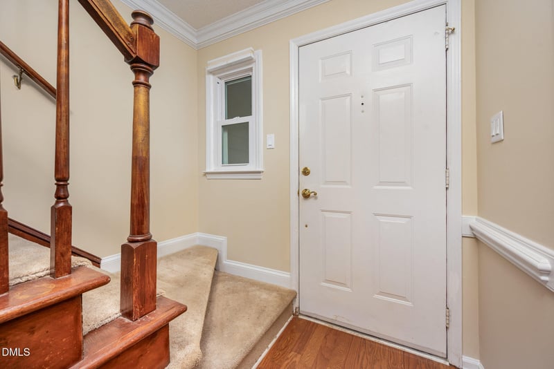 103 Briarcreek Ct, Cary, NC 27513