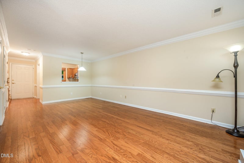 103 Briarcreek Ct, Cary, NC 27513