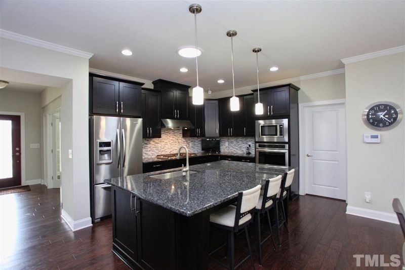 103 Bridgewater Ct, Chapel Hill, NC 27517
