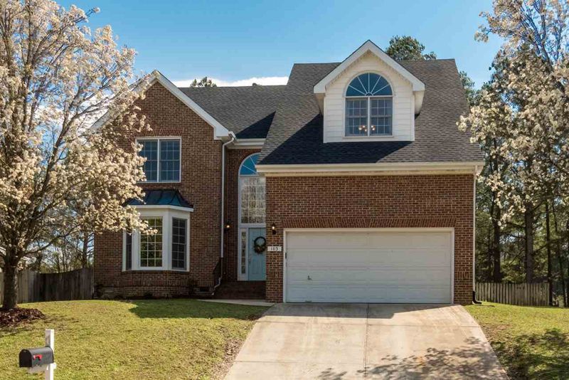 103 Brigh Stone Dr, Cary, NC 27513