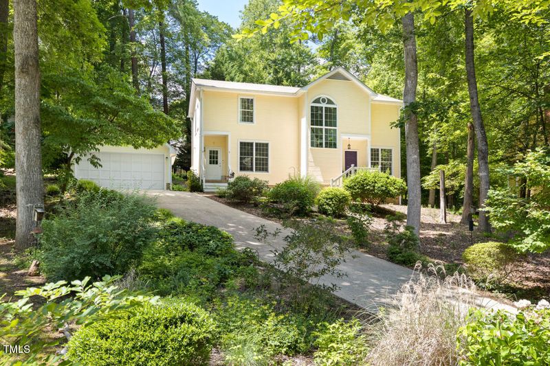 103 Bristol Dr, Chapel Hill, NC 27516