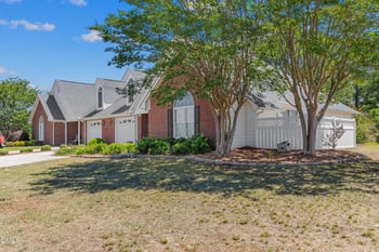103 Chadbury Dr, Dunn, NC 28334
