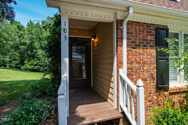 103 Charter Ct, Cary, NC 27511