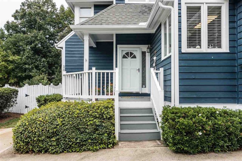 103 Cherry Hill Ln, Cary, NC 27518