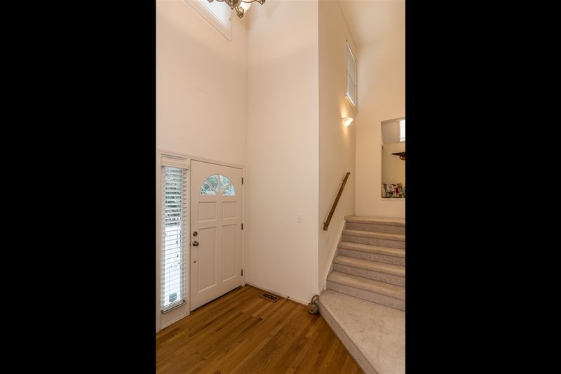 103 Cherry Hill Ln, Cary, NC 27518