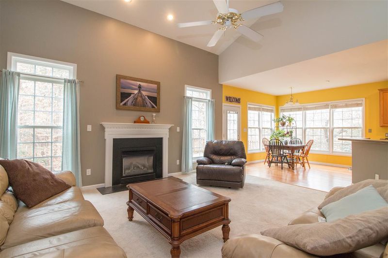 103 Clearcreek Ct, Cary, NC 27513