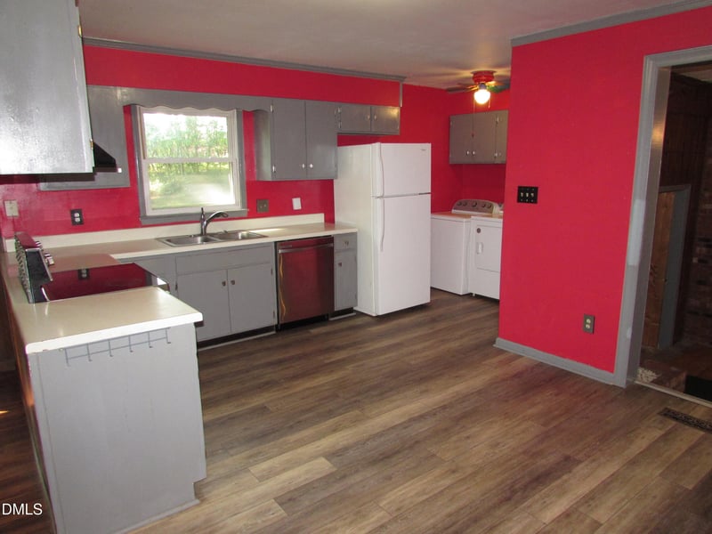 103 Cliffview Dr, Knightdale, NC 27545