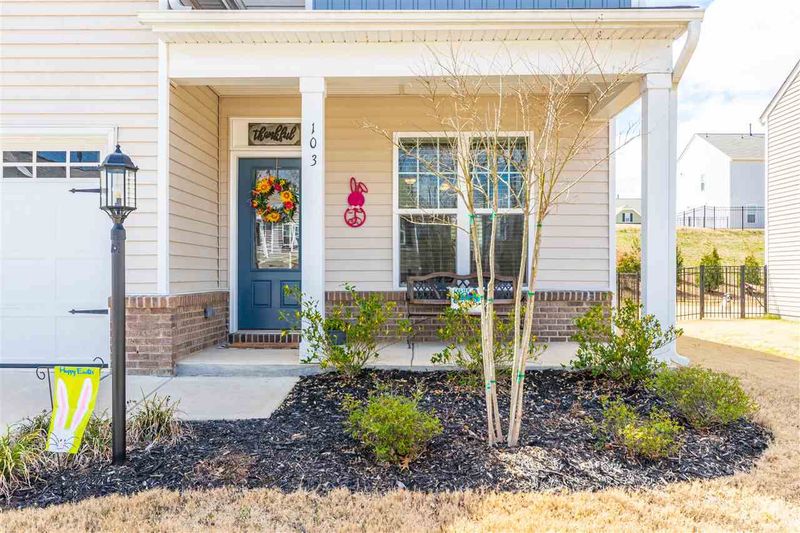 103 W Copenhaver Dr, Clayton, NC 27527