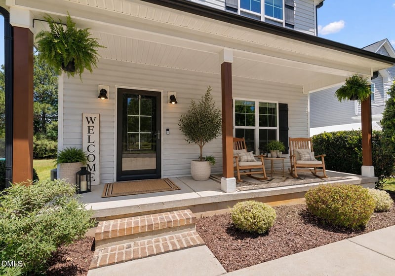 103 Cottage Ct, Youngsville, NC 27596