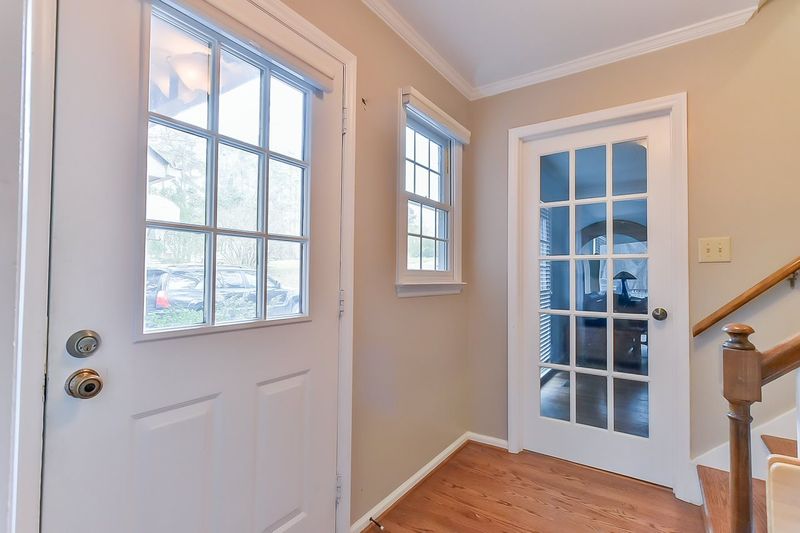 103 Creekside Rd, Chapel Hill, NC 27514
