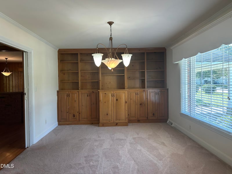 103 Crepe Myrtle Ln, Dunn, NC 28334