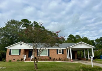 103 Crepe Myrtle Ln, Dunn, NC 28334