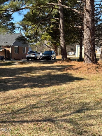 103 Crestwater Ct, Louisburg, NC 27549